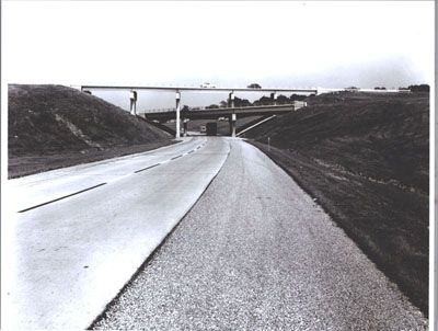 Illinois tri-level interchange
