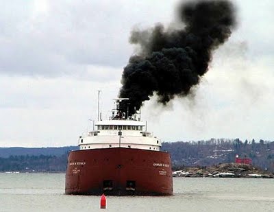 Ship smokestack